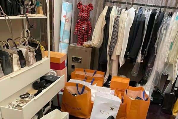 阿勒泰地区回收一线品牌衣服